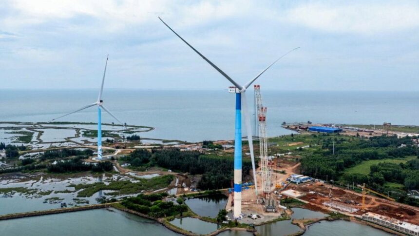 El aerogenerador marino más grande del mundo, con una potencia de 20 MW, sufre rotura en sus palas en China