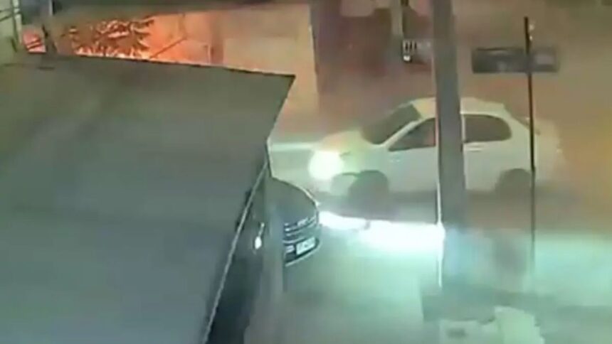 Encerrona a bomberos en Renca: Delincuentes arrestados y autos recuperados