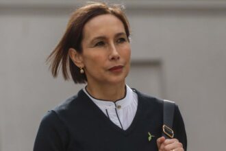 Presidenta de la FRVS pide permiso por conflicto de interés
