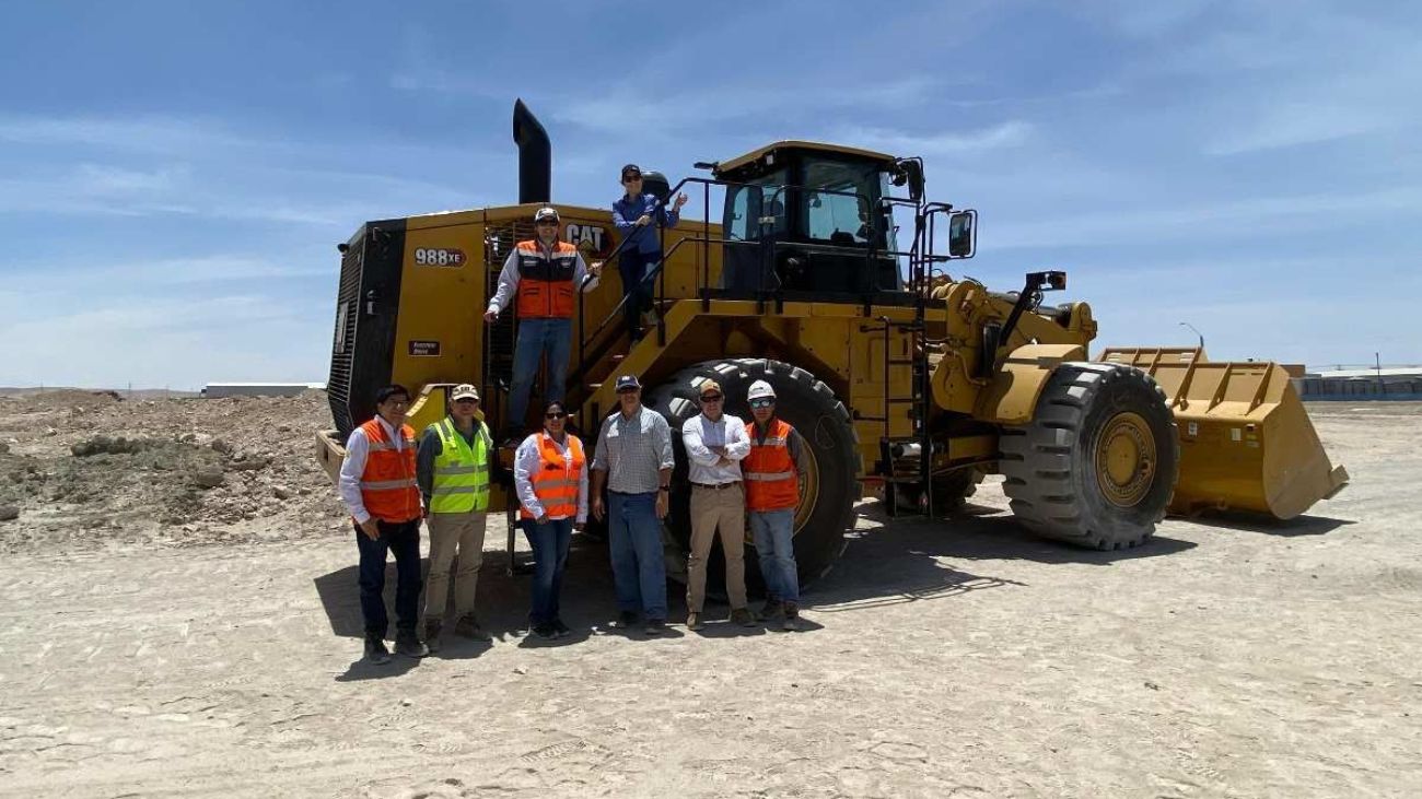 Excon adquiere 4 cargadores híbridos CAT 988 XE, invirtiendo US$5,5 millones en eficiencia ambiental Excon adquiere 4 cargadores híbridos CAT 988 XE, invirtiendo US$5,5 millones en eficiencia ambiental