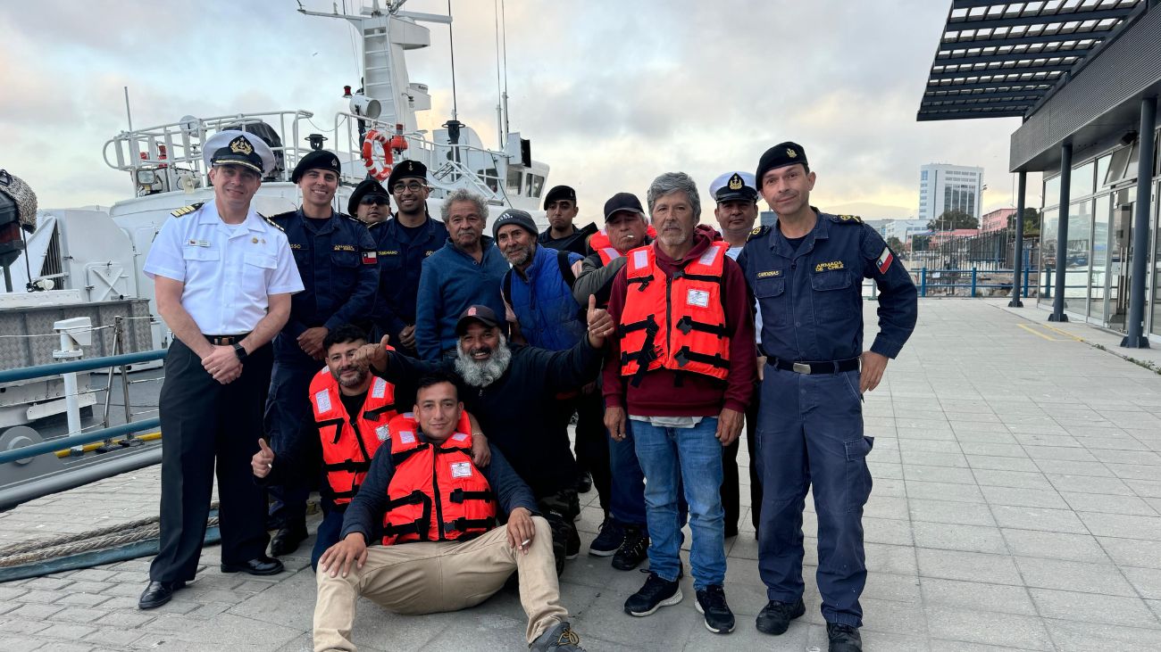 Rescatan a tripulación de La Ballena en operativo de Armada