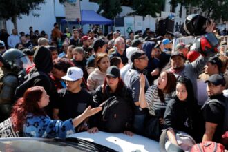 Crisis migratoria: citan a directores por caótico enrolamiento en Estación Central