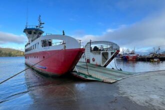 Barcaza Andalué en mantenimiento: preocupa falta de operatividad en diciembre