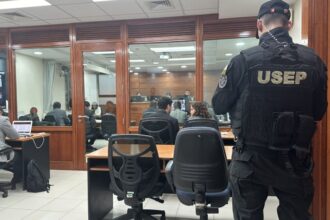 Formalizan a tres sujetos por planear atentado con autobomba en Arica