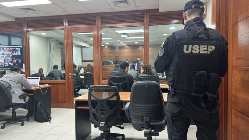 Formalizan a tres sujetos por planear atentado con autobomba en Arica