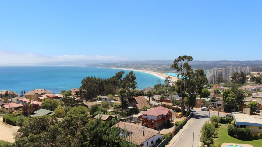 Convenio turístico en Algarrobo para potenciar la experiencia de visitantes