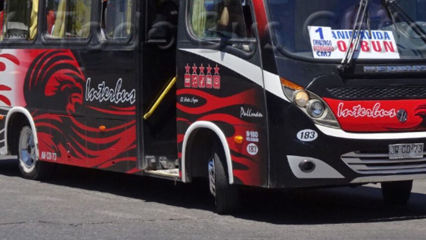 Conductor de micro pone en peligro pasajeros: sanciones y condenas