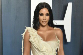 Kim Kardashian: Libera a mujer encarcelada injustamente tras 25 años