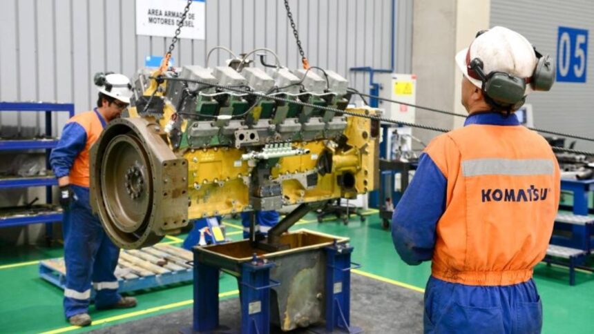 Oportunidades laborales en Chile: Komatsu busca profesionales en distintas localidades