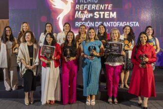 Premio Liqcau - Mujeres en STEM reconoce a 14 destacadas mujeres en la industria