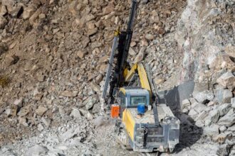 Descubren sistema pórfido mineralizado en propiedad de cobre y molibdeno