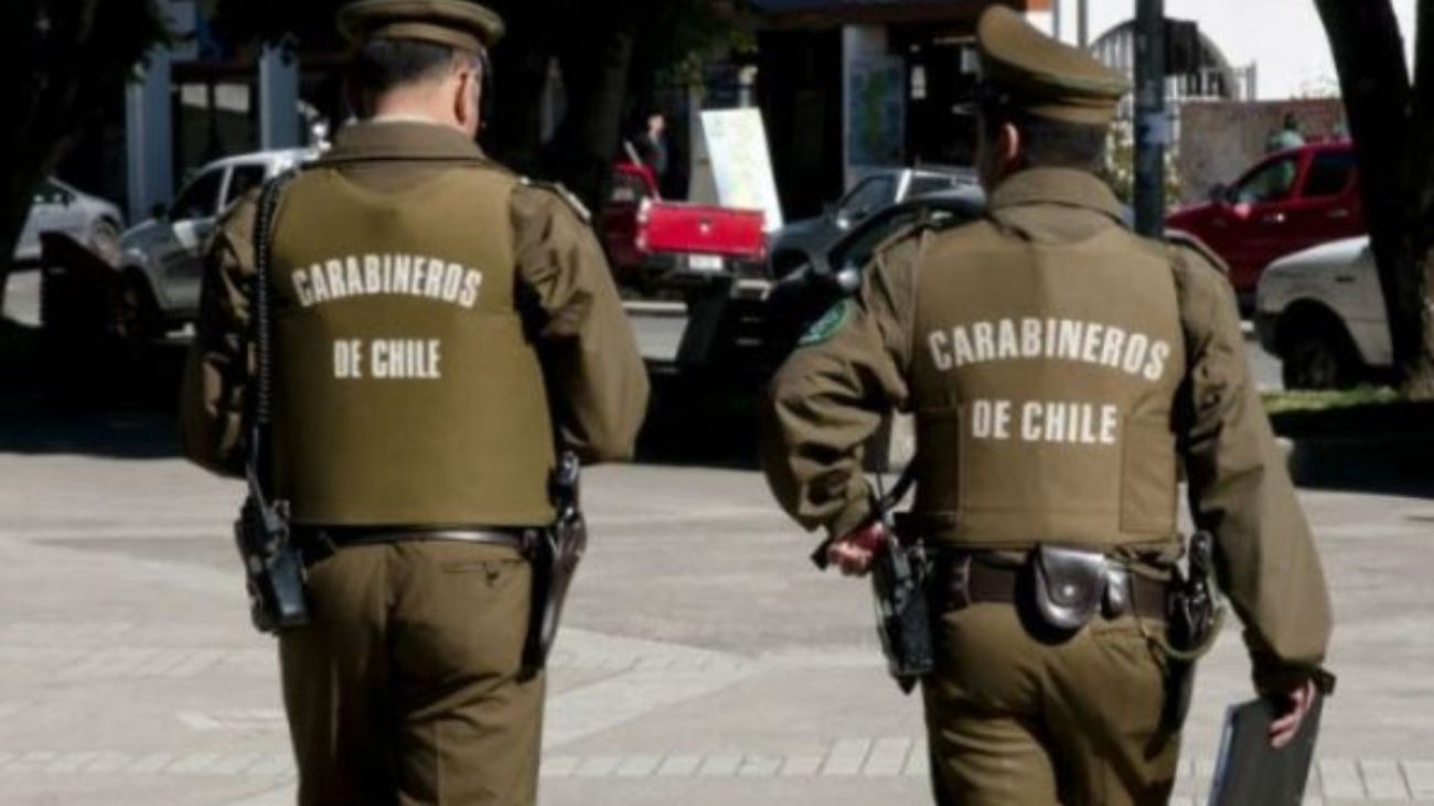 Detenido adolescente líder de banda criminal tras portonazo en Vitacura Detenido adolescente líder de banda criminal tras portonazo en Vitacura