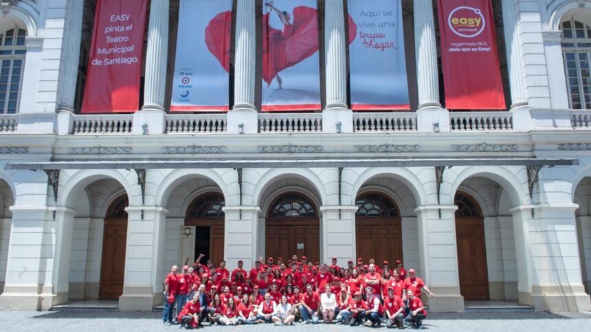 Renovación de fachada del Teatro Municipal de Santiago liderada por Easy