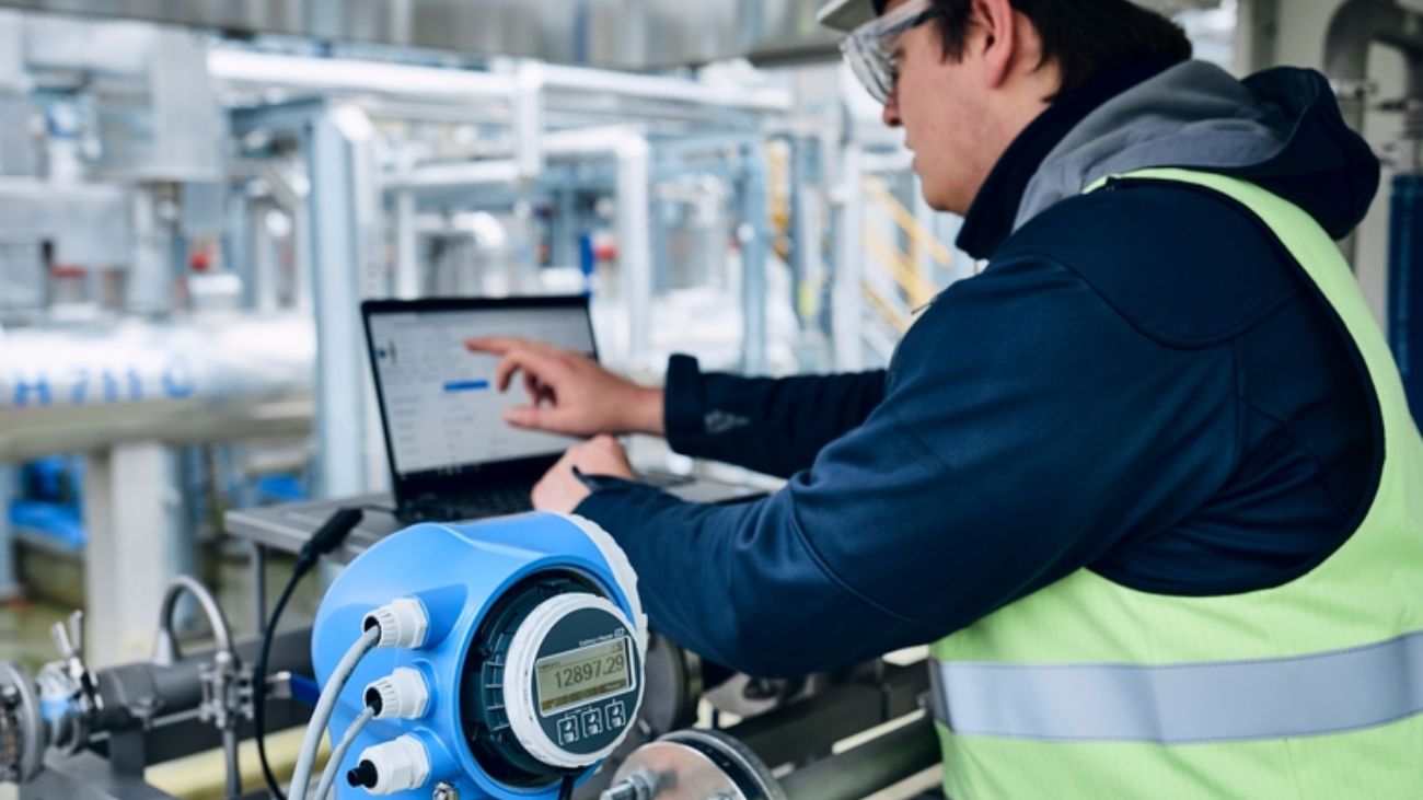 Endress+Hauser busca mejorar la eficiencia en la industria del petróleo y gas Endress+Hauser busca mejorar la eficiencia en la industria del petróleo y gas