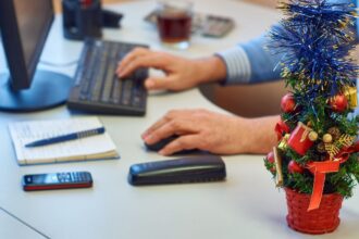 Normativas laborales extienden horarios comerciales en festividades de fin de año