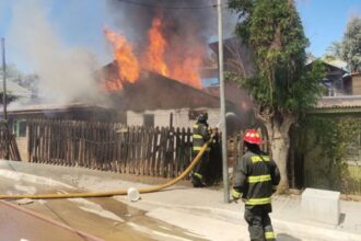 Emergencia en Quillota: incendio deja diez damnificados y casas destruidas