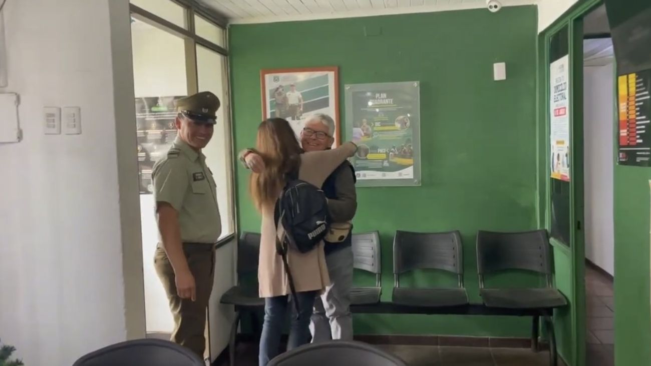 Emotivo reencuentro de hermanos tras 40 años sin verse Emotivo reencuentro de hermanos tras 40 años sin verse