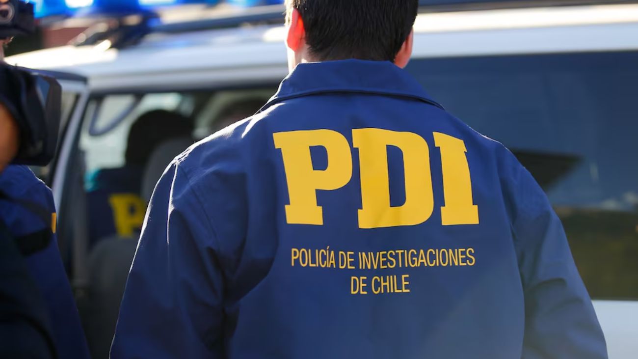 Desbaratan red de explotación sexual con menores cerca de La Moneda Desbaratan red de explotación sexual con menores cerca de La Moneda