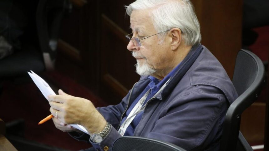 Roberto Celedón designado por el Frente Amplio para el Congreso