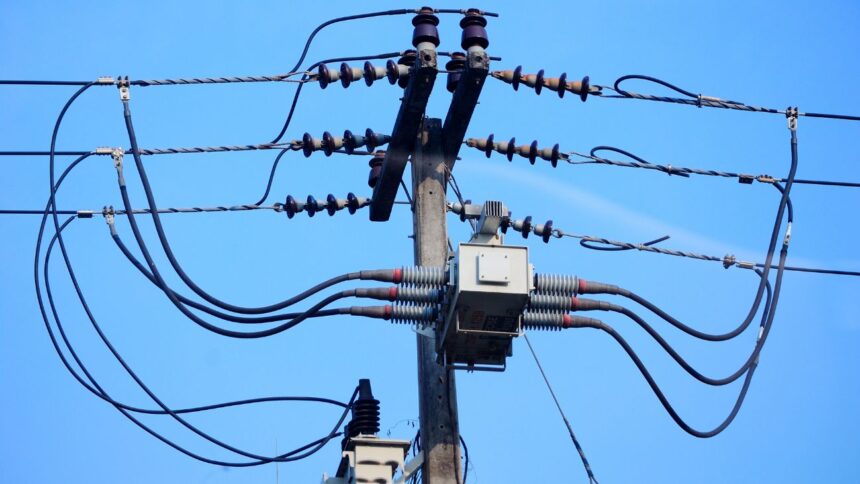 CGE realiza masivo plan de mantenimiento preventivo para verano