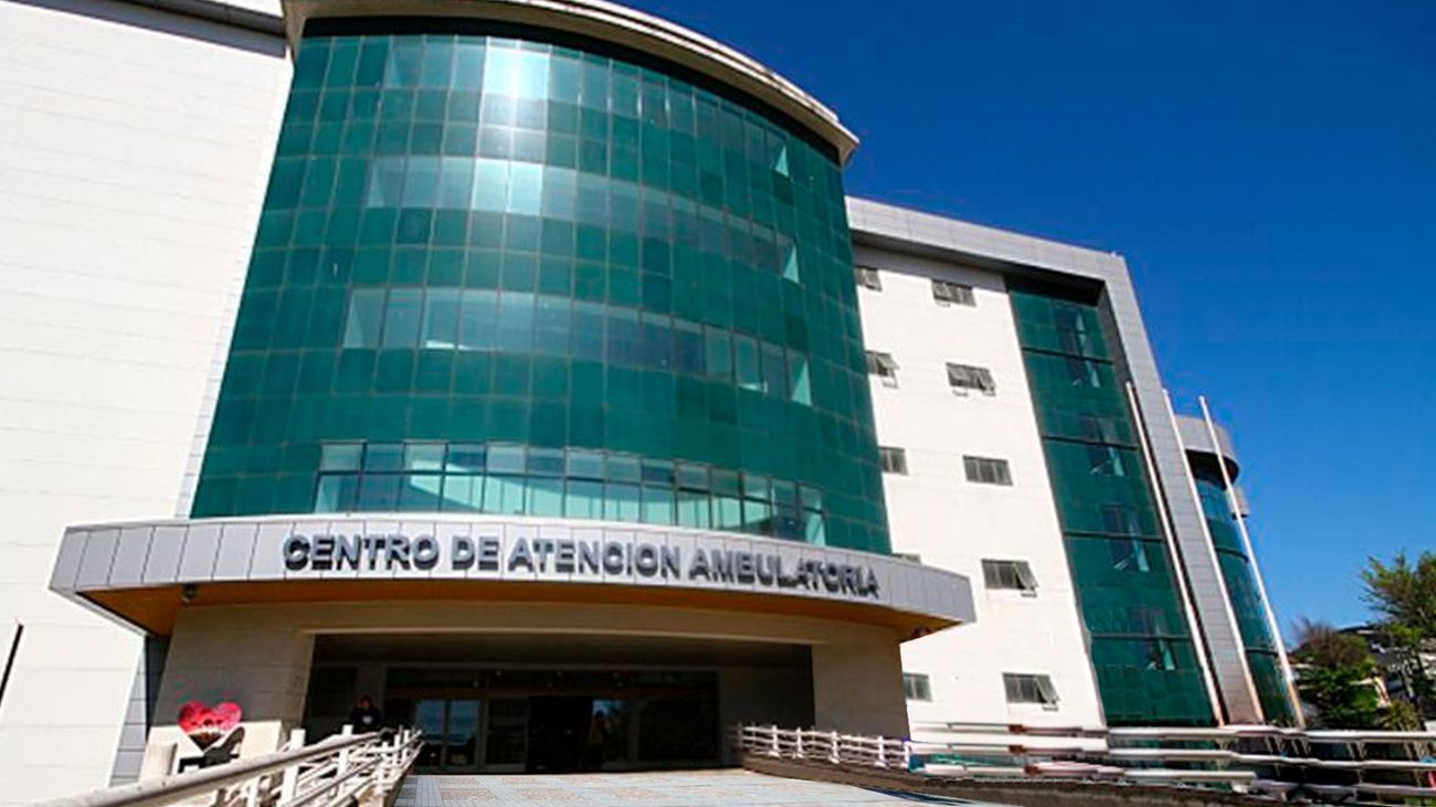 Trabajador se lanza desde tercer piso en Hospital Regional de Concepción