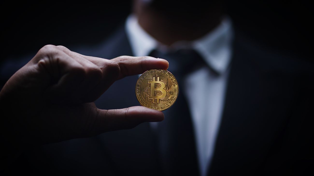 Bitcoin en encrucijada: Tensión entre factores macroeconómicos y un interés persistente