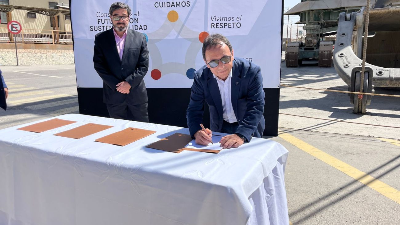 Acuerdo histórico de sindicatos en Chuquicamata y Escondida BHP