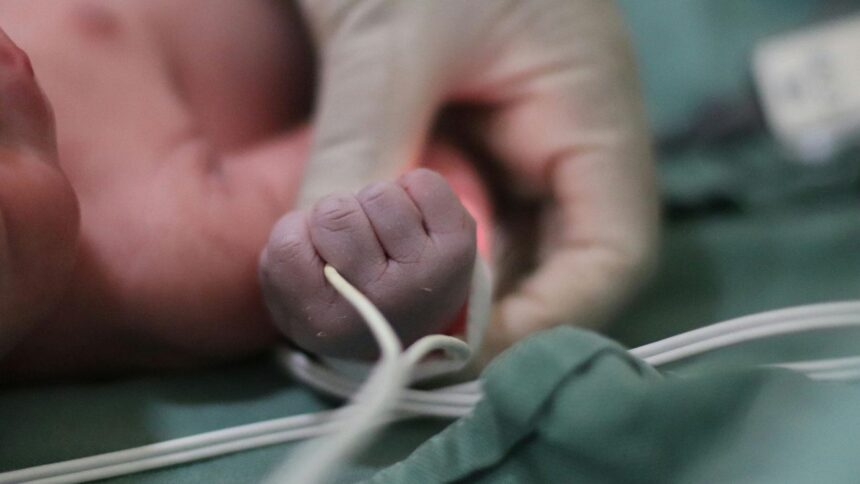 Bebé de 1 año en estado grave por intoxicación de cocaína