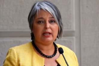 Ministra del Trabajo responde a críticas de Evelyn Matthei