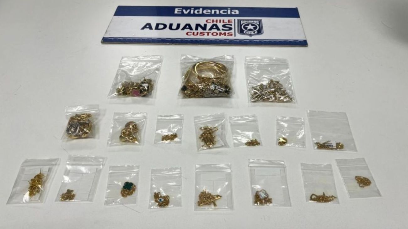 Detenidos por ingresar joyas no declaradas valuadas en millones de pesos
