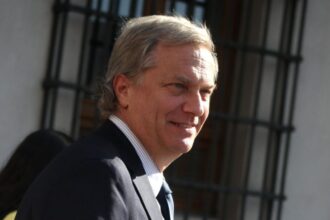 Kast critica propuesta de reforma de pensiones y cuestiona a Marcel