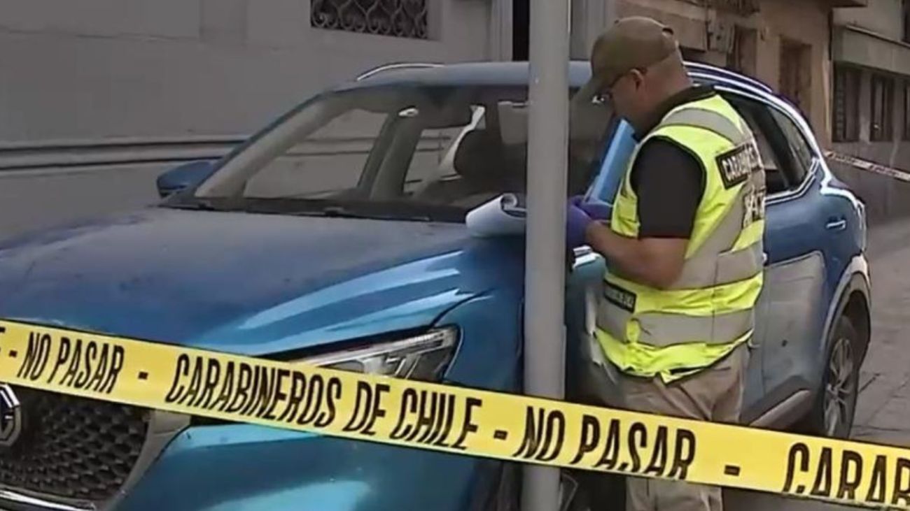 Conductor se entrega a Carabineros tras accidente fatal en Santiago Conductor se entrega a Carabineros tras accidente fatal en Santiago