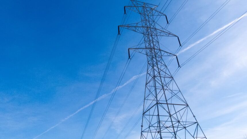 Reasignación de 5 proyectos de transmisión eléctrica en Perú por US$ 66,4 millones