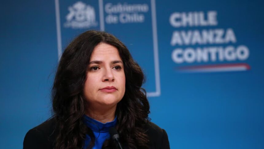 Ministra responde a críticas por retraso en proyecto de aborto