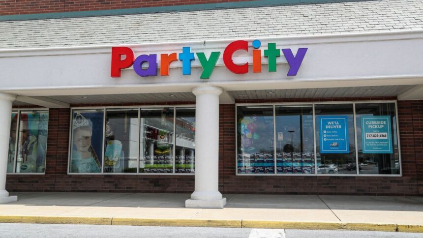 Cierre inesperado de Party City deja a 16.000 empleados sin trabajo