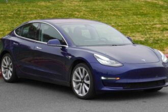 El Tesla Model 3 supera al Dacia Logan en falta de fiabilidad