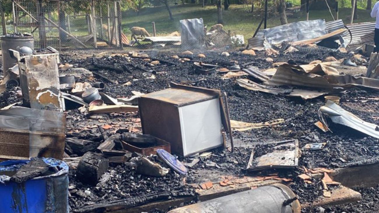 Hombre asesina a suegra, prende fuego a casa y confiesa atentado