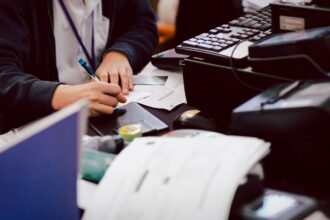 Martes 31 de diciembre es el primer feriado bancario en 3 años: qué trámites se pueden hacer online
