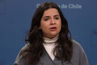 Ministra de la Mujer solicita debate sobre interrupción del embarazo