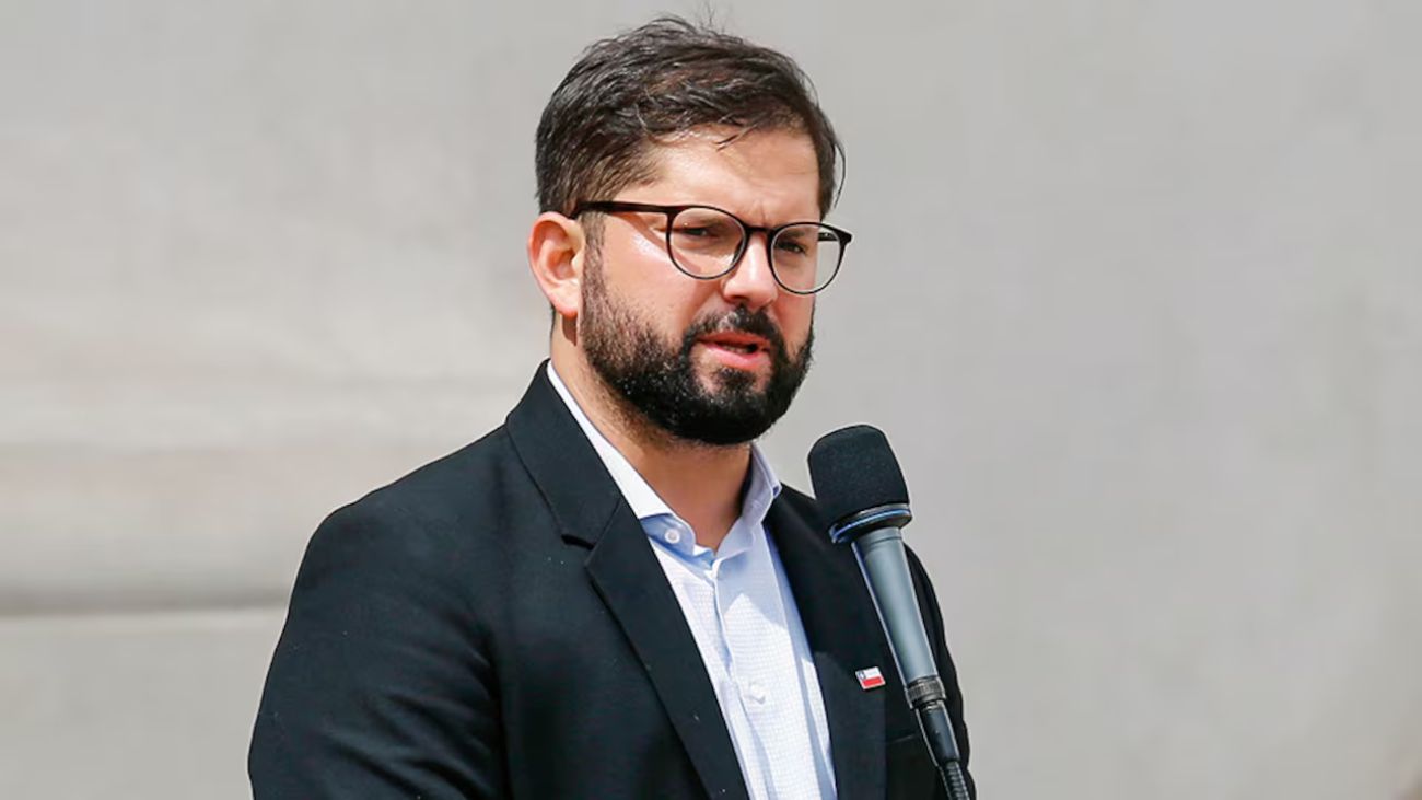 Presidente Boric se compromete con comunidades atacameñas por extracción de litio Presidente Boric se compromete con comunidades atacameñas por extracción de litio