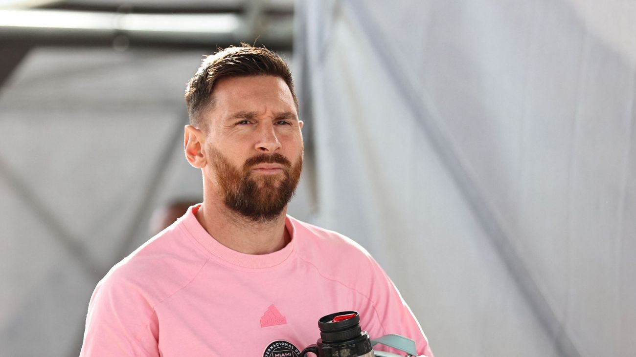 Lionel Messi debuta en la bolsa con su fondo inmobiliario Lionel Messi debuta en la bolsa con su fondo inmobiliario