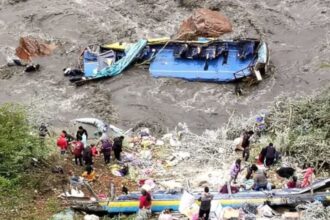 Trágico accidente en Áncash: autobús cae a río dejando seis fallecidos