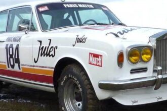 El Rolls-Royce insólito del Rally Dakar: un lujo sobre ruedas sorprendente.