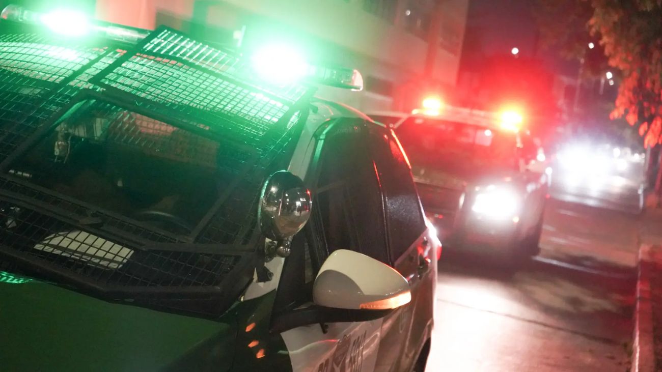 Asaltante detenido tras robar en servicentro de Providencia con arma blanca