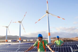 Chile logra récord con un 70% de energía renovable en 2024