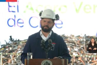 Presidente Gabriel Boric lidera destrucción de 24.402 armas decomisadas