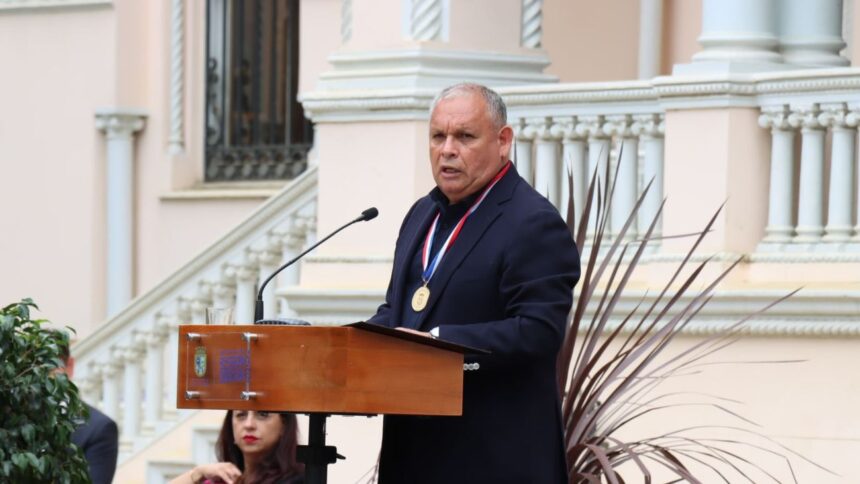 Rodrigo Mundaca inicia su segundo periodo como presidente regional en Valparaíso