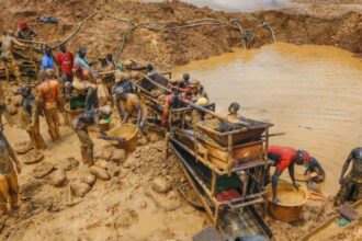 Impacto Ambiental de la Minería de Oro Ilegal en Ghana: Planta de Tratamiento de Agua Cerrada ante la Contaminación