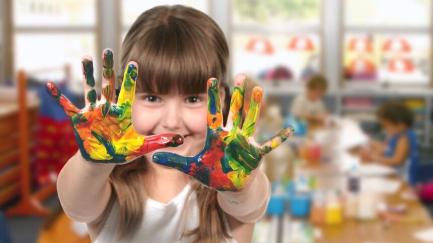 Últimos días para matricular niños en sala cuna y jardines infantiles