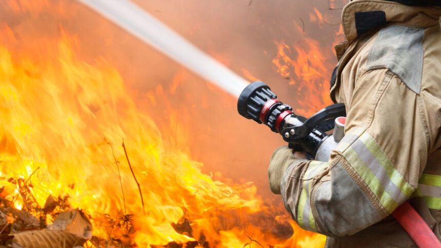 Incendio forestal en Marchigüe: Alerta Roja y combate activo